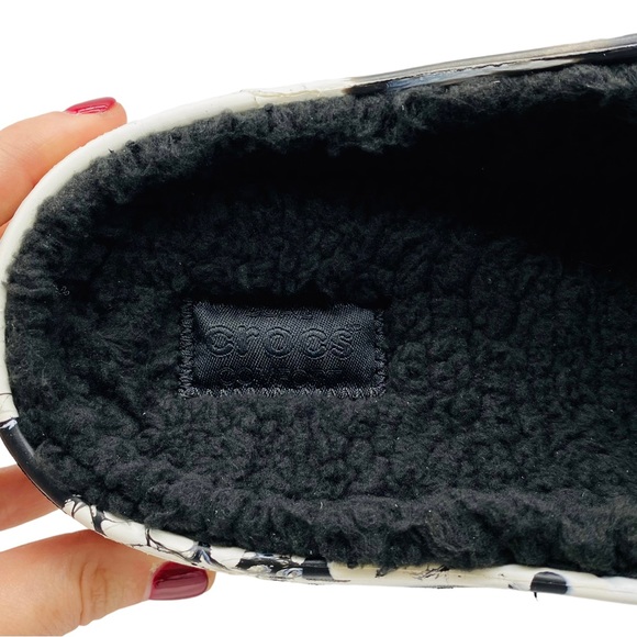 Crocs Sandals Classic Cozzzy Men's Black White Marble Tie Dye Slide Size 13 - Picture 7 of 13